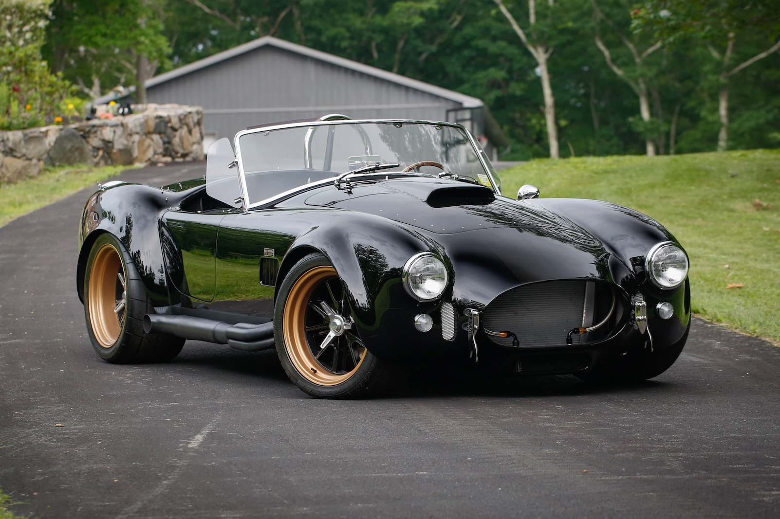 NO RESERVE: 1965 SUPERFORMANCE SHELBY COBRA 20TH ANNIVERSARY