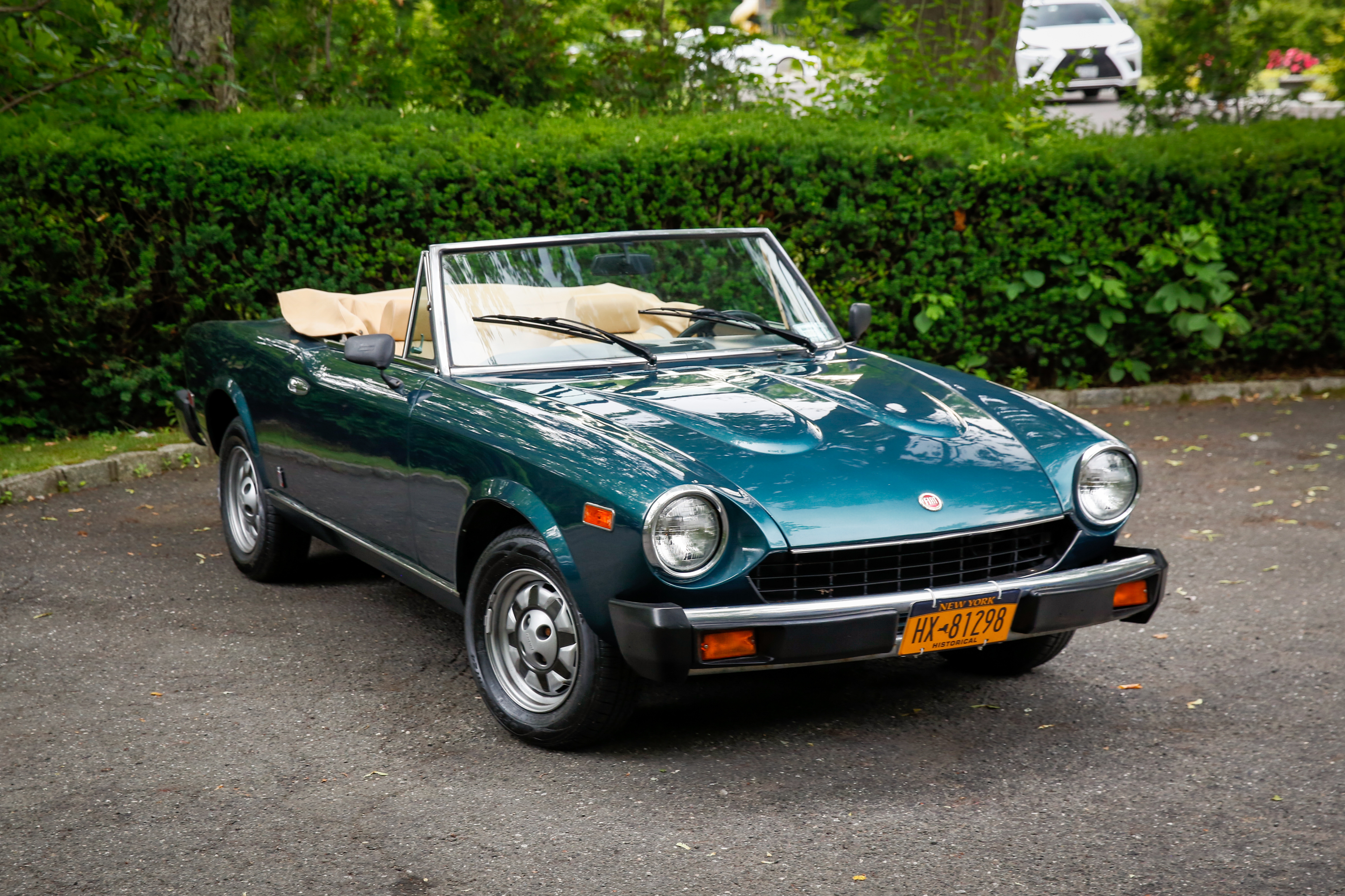 1980 FIAT 124 SPIDER