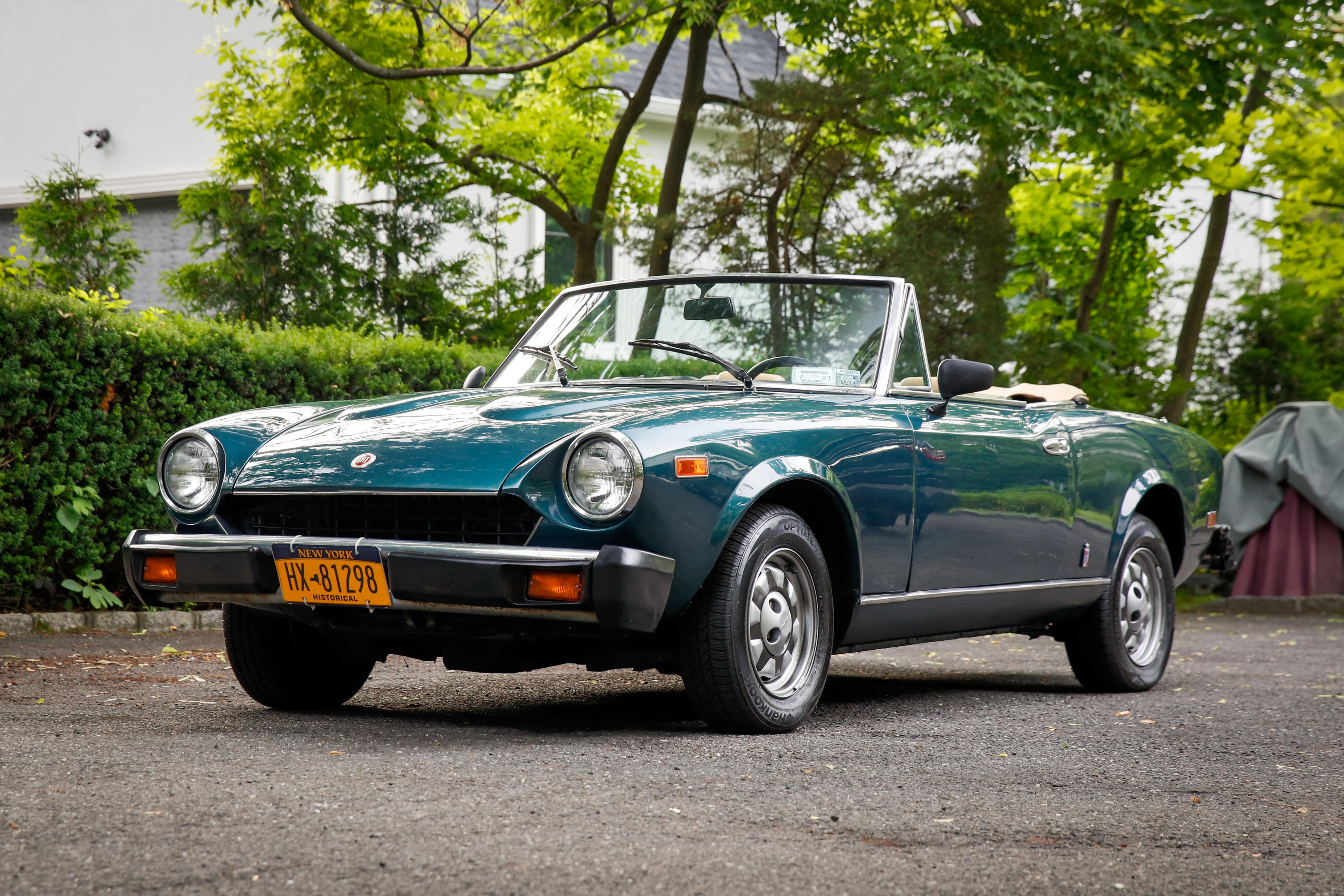 1980 FIAT 124 SPIDER