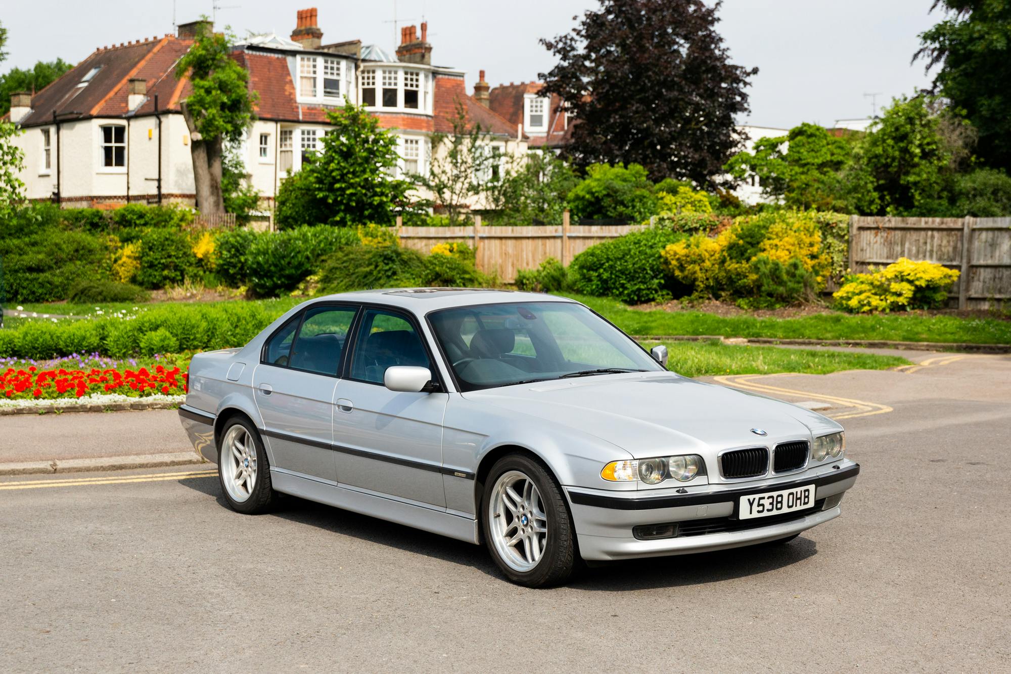 Bmw e38 sport