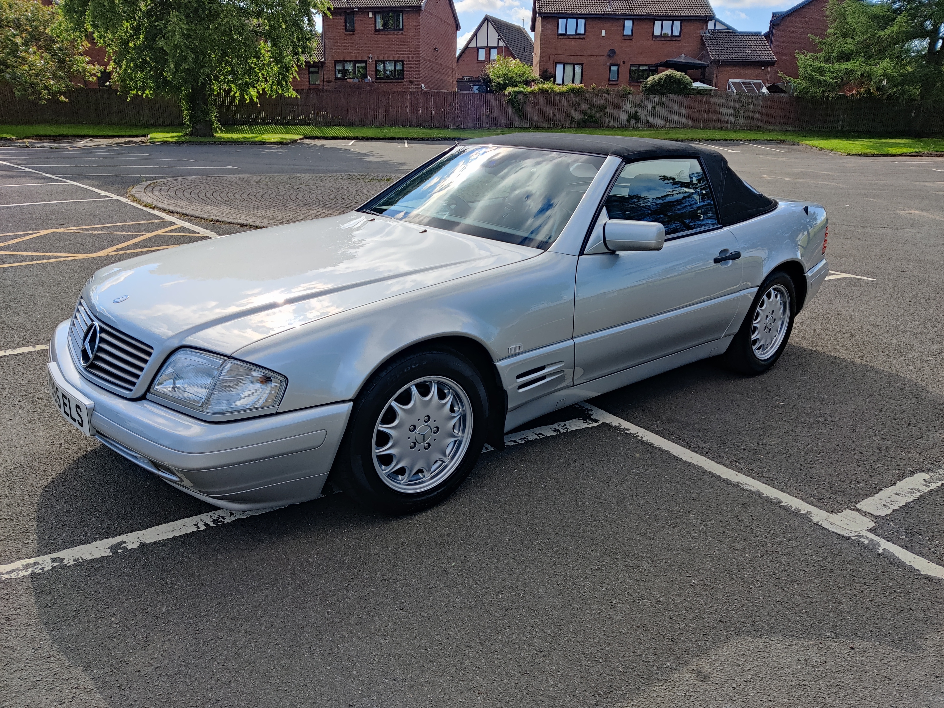 1997 MERCEDES-BENZ (R129) SL 280 for sale by auction in Strathaven ...