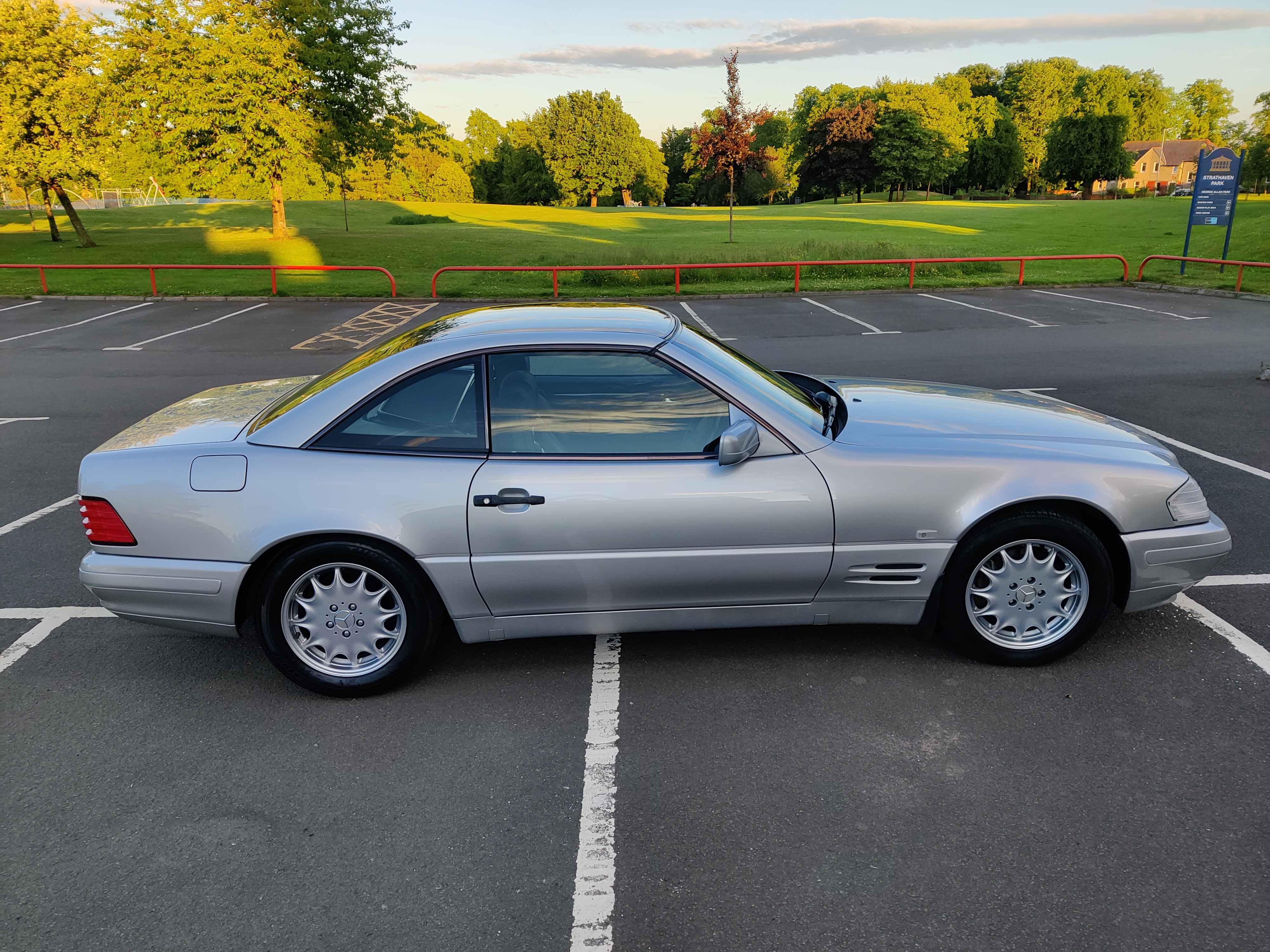 1997 MERCEDES-BENZ (R129) SL 280