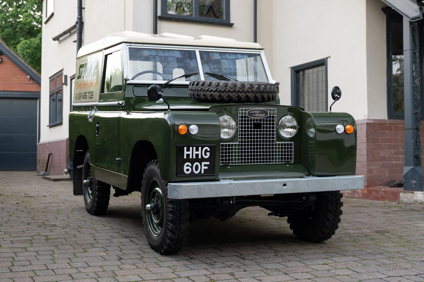 NO RESERVE: 1968 LAND ROVER SERIES IIA 88"