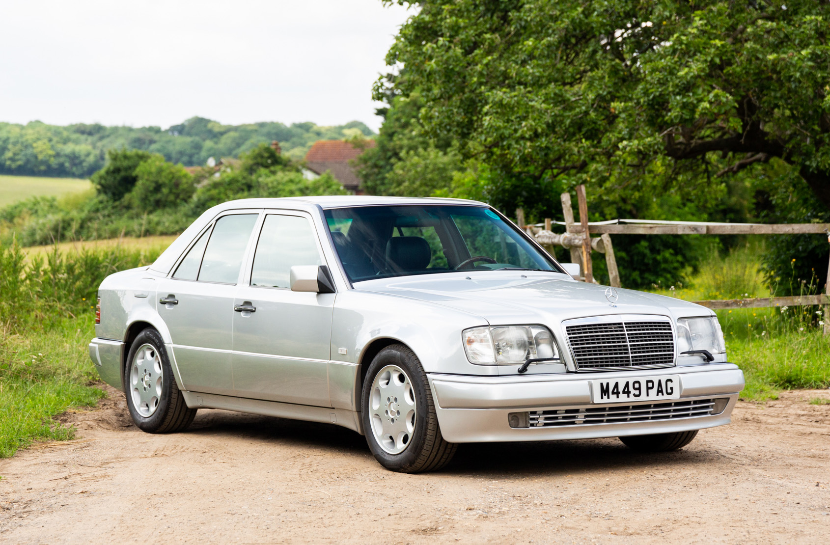 1995 MERCEDES-BENZ (W124) E500