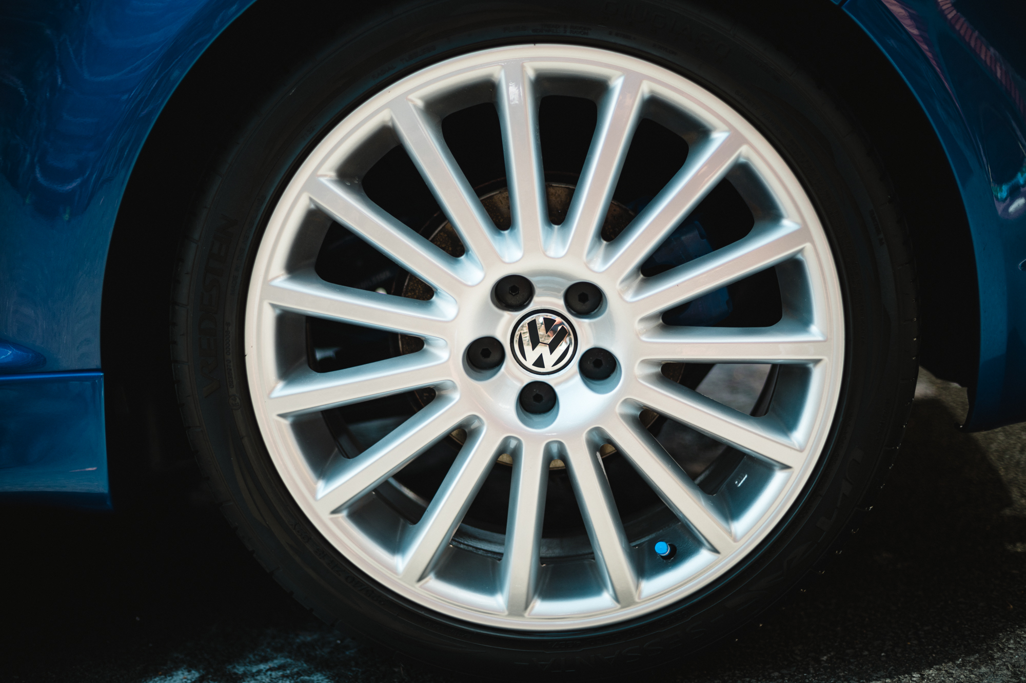 2003 VOLKSWAGEN GOLF (MK4) R32