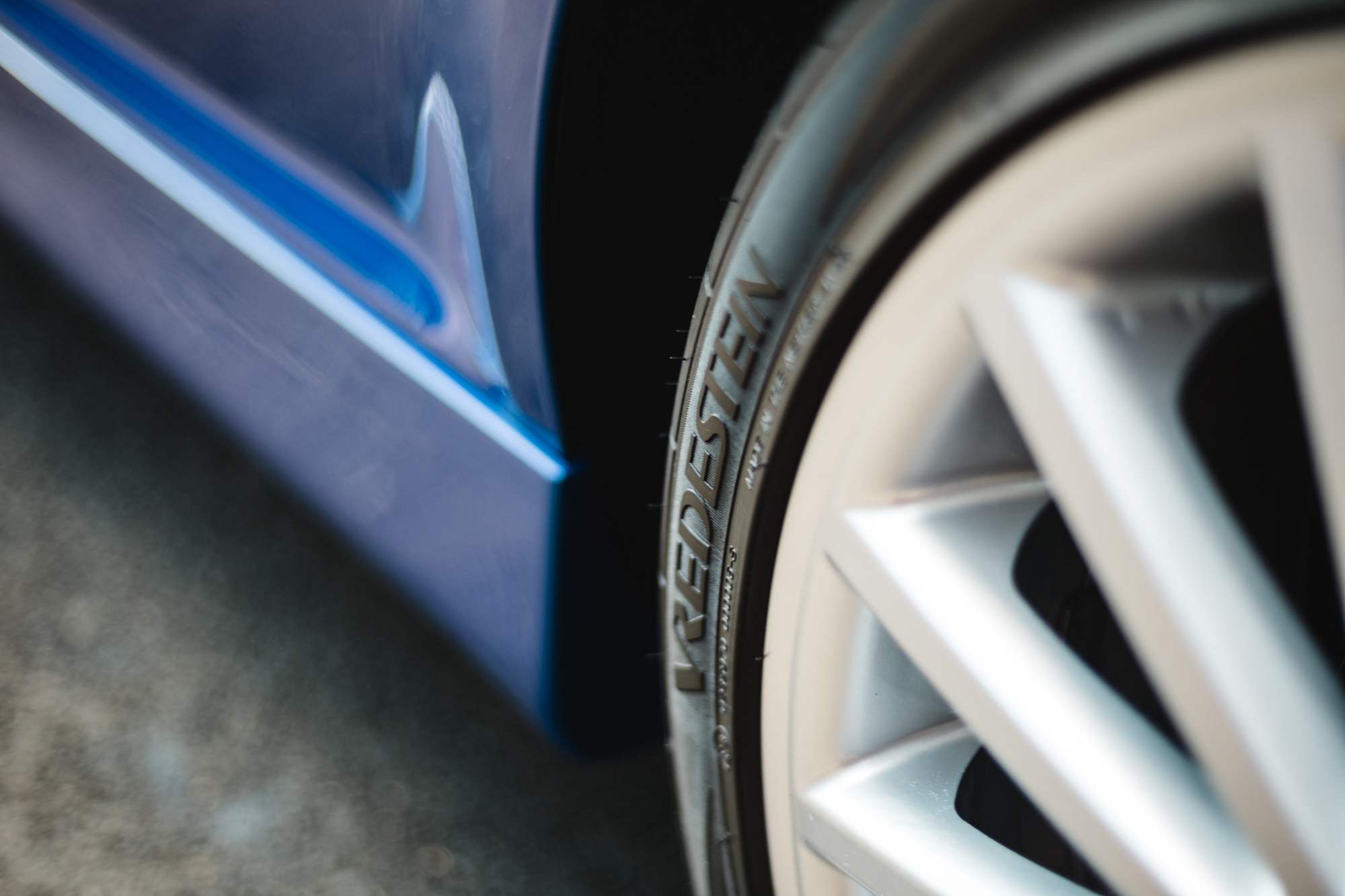 2003 VOLKSWAGEN GOLF (MK4) R32