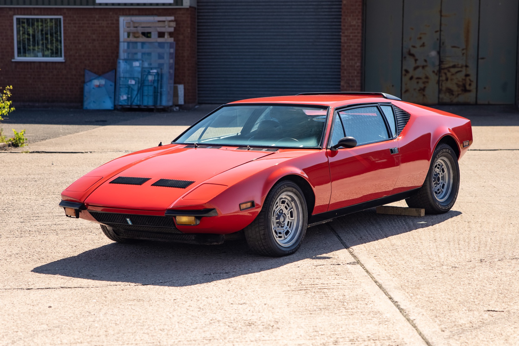 1972 DE TOMASO PANTERA