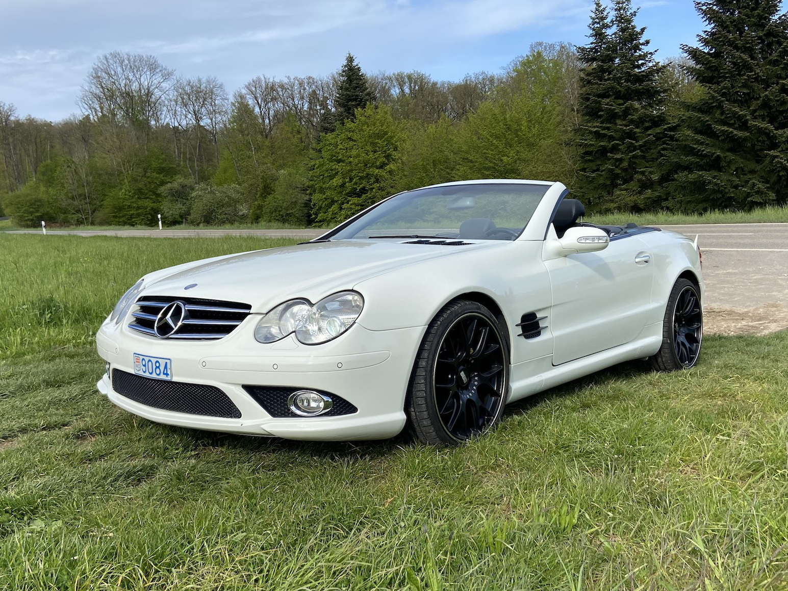 NO RESERVE: 2001 MERCEDES-BENZ (R230) SL500