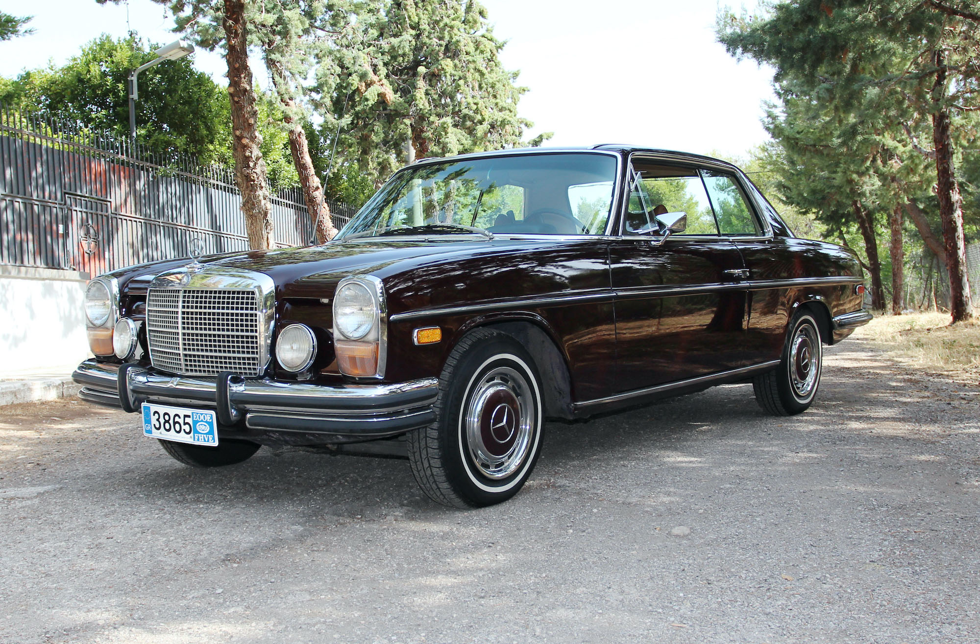 NO RESERVE: 1970 MERCEDES-BENZ (W114) 250 C