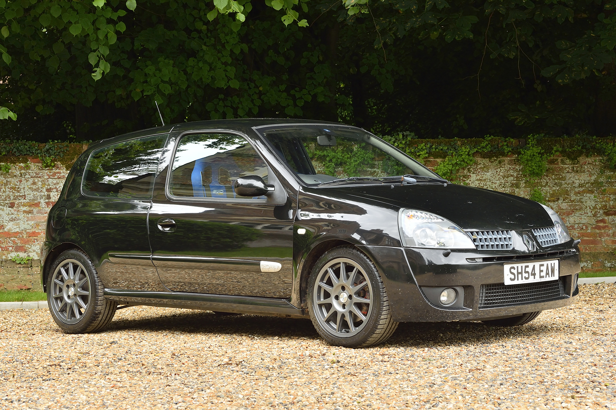 NO RESERVE: 2004 RENAULTSPORT CLIO 182 - TRACK PREPARED