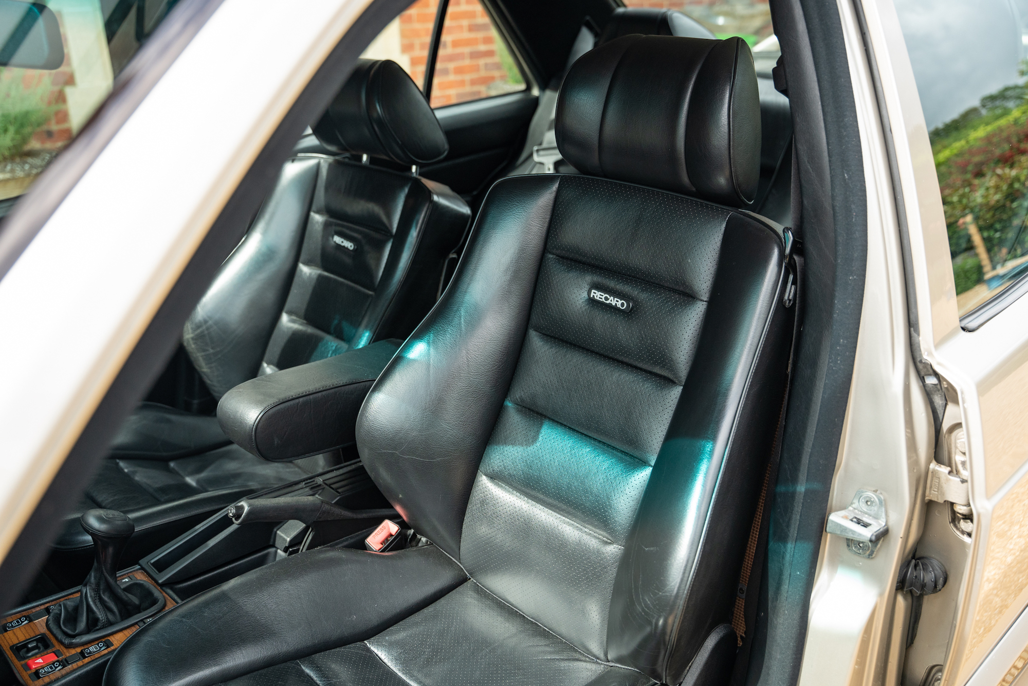 190e hotsell recaro seats