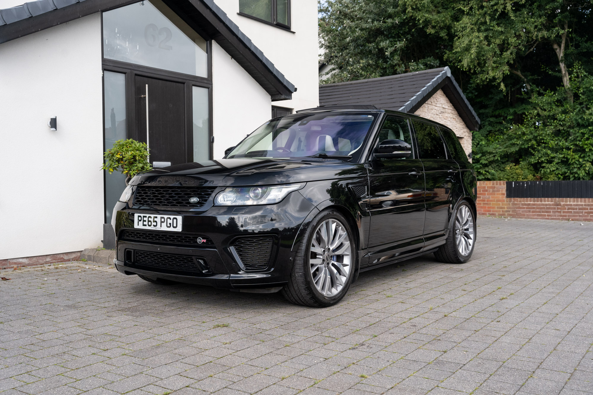 2015 RANGE ROVER SPORT SVR - 14,352 MILES