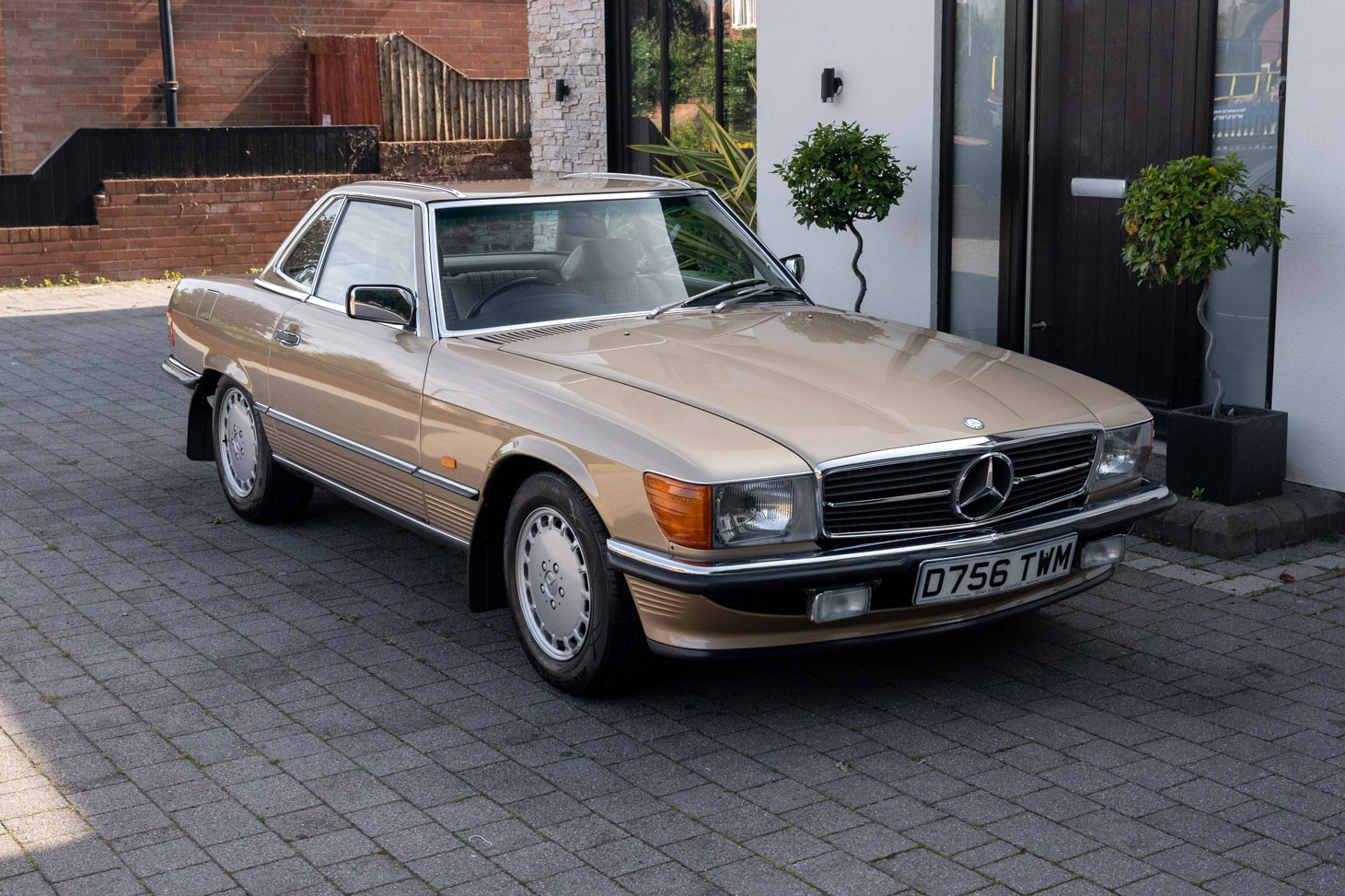 1987 MERCEDES-BENZ (R107) 300 SL - 39,865 MILES