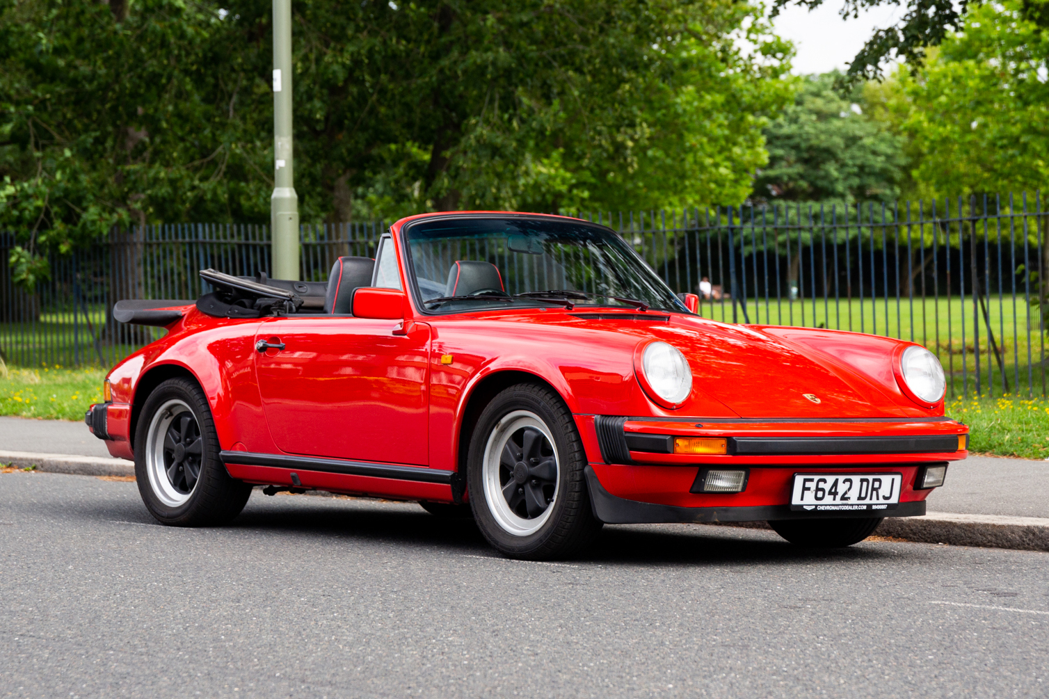 NO RESERVE: 1988 PORSCHE 911 CARRERA 3.2 SPORT CABRIOLET