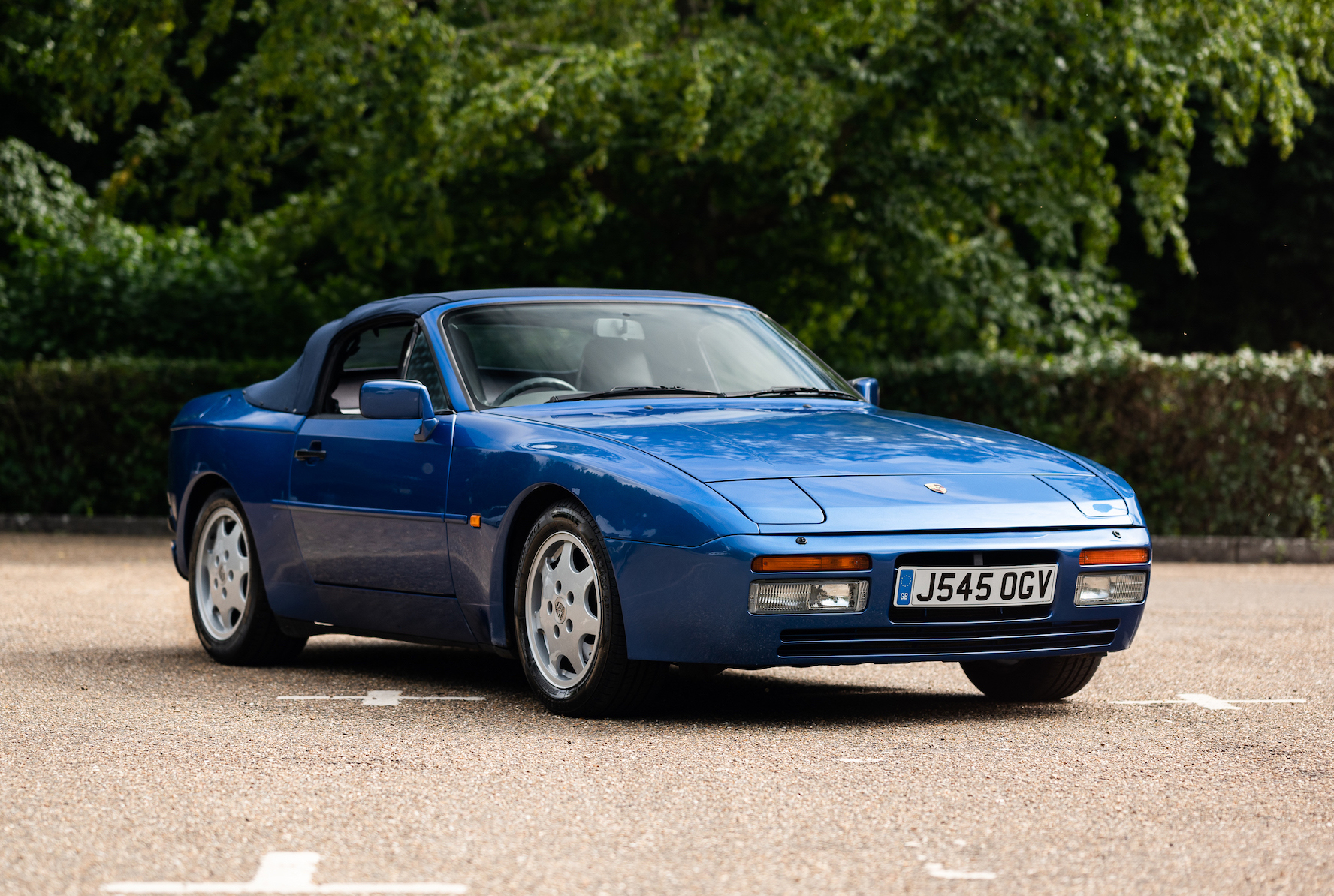 NO RESERVE: 1992 PORSCHE 944 S2 CABRIOLET