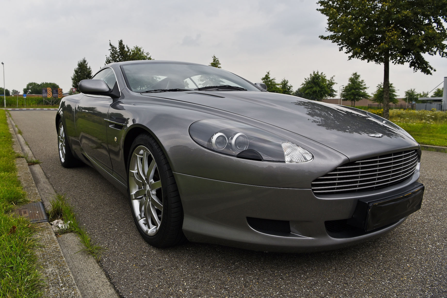 2004 ASTON MARTIN DB9