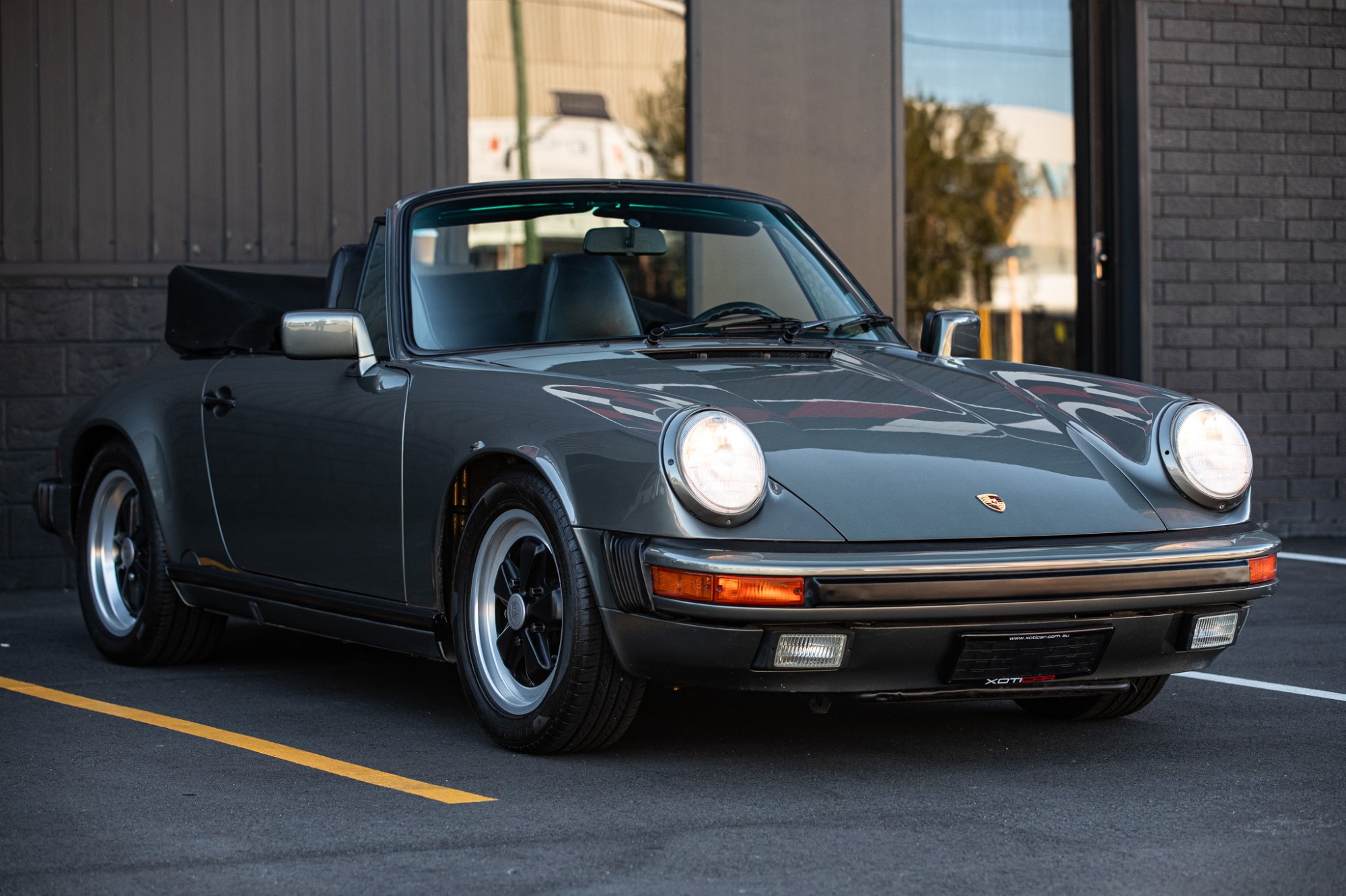 1988 PORSCHE 911 CARRERA 3.2 CABRIOLET - G50