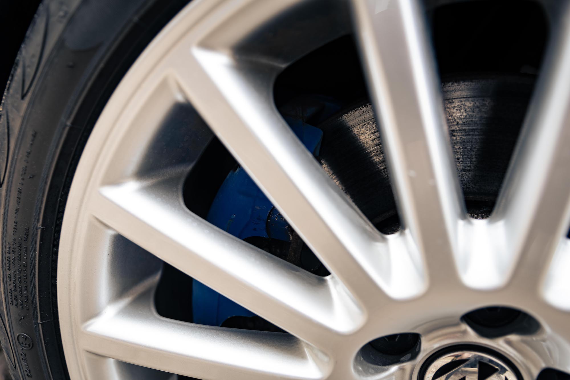 2003 VOLKSWAGEN GOLF (MK4) R32