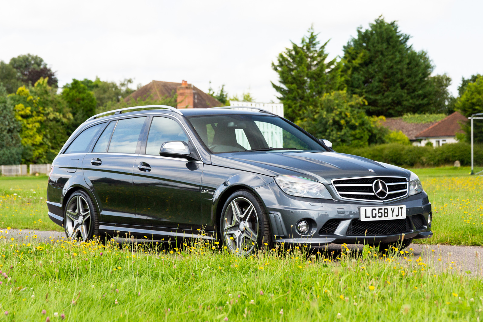 NO RESERVE: 2008 MERCEDES-BENZ C63 AMG ESTATE