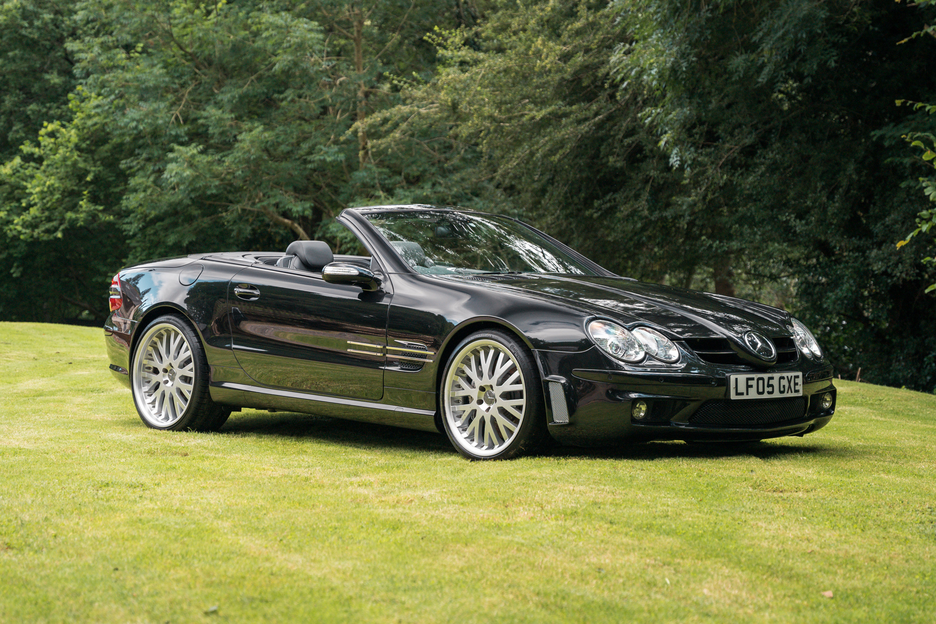 2005 MERCEDES-BENZ (R230) SL55 AMG - PERFORMANCE PACK