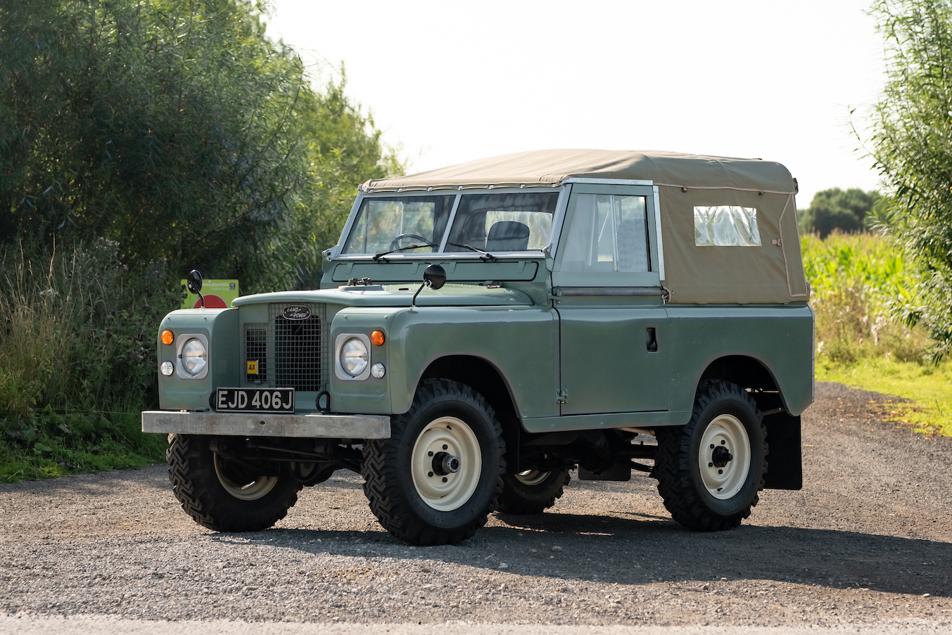 1969 LAND ROVER SERIES IIA 88"