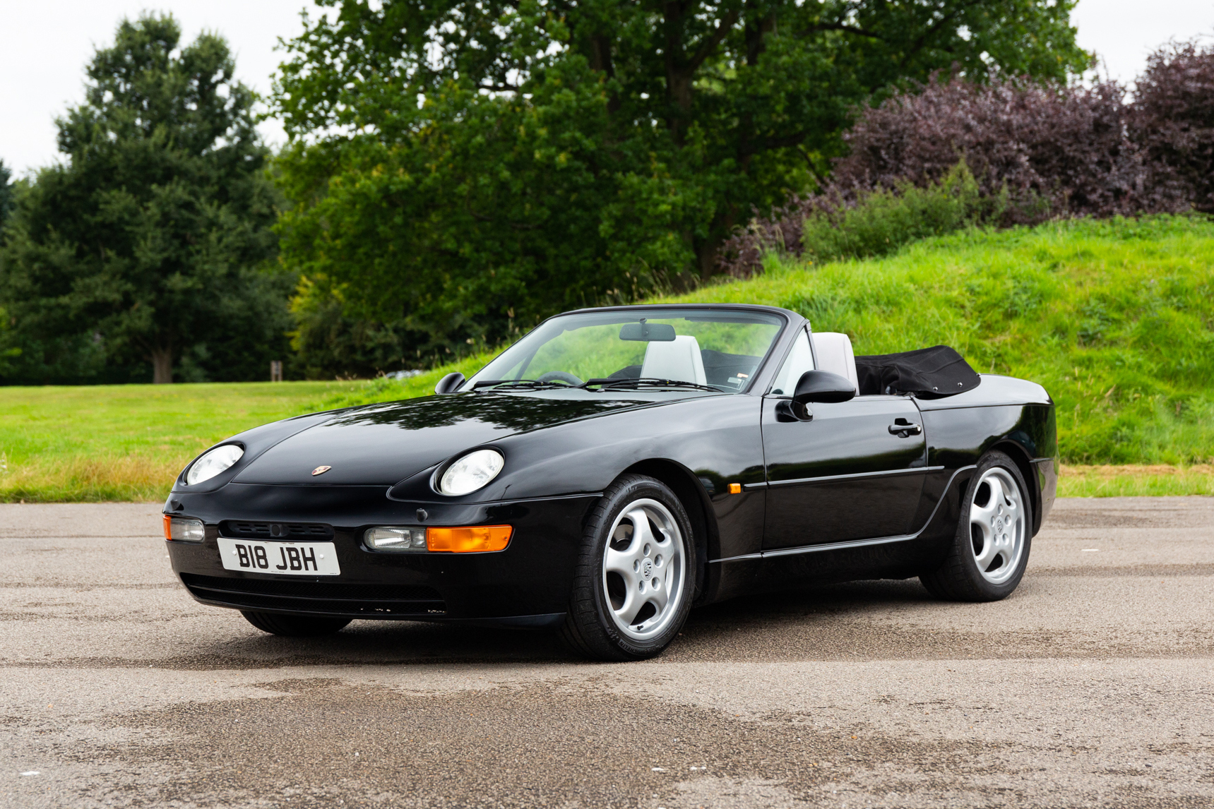 NO RESERVE: 1993 PORSCHE 968 CABRIOLET