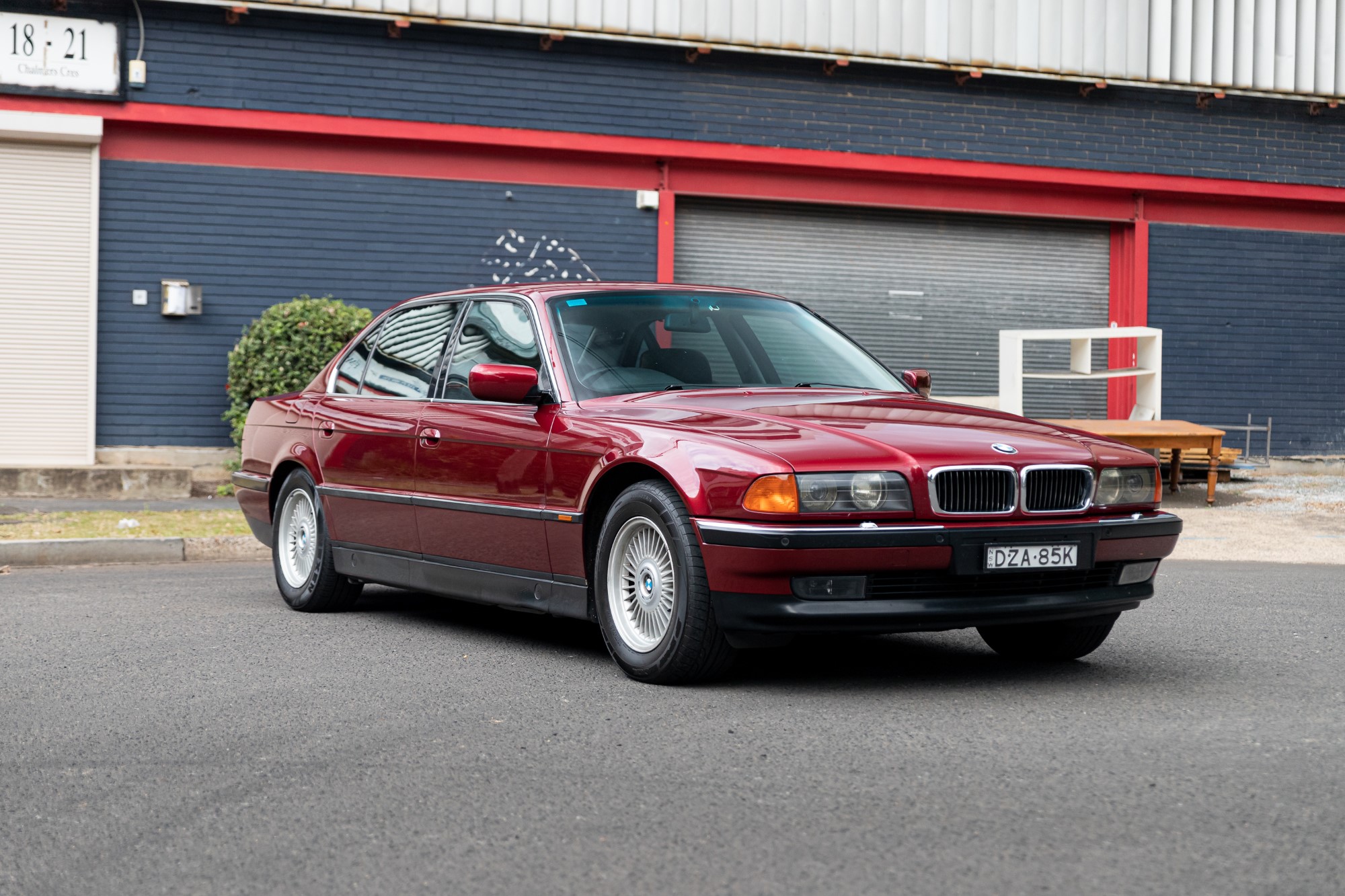 1995 BMW (E38) 750LI