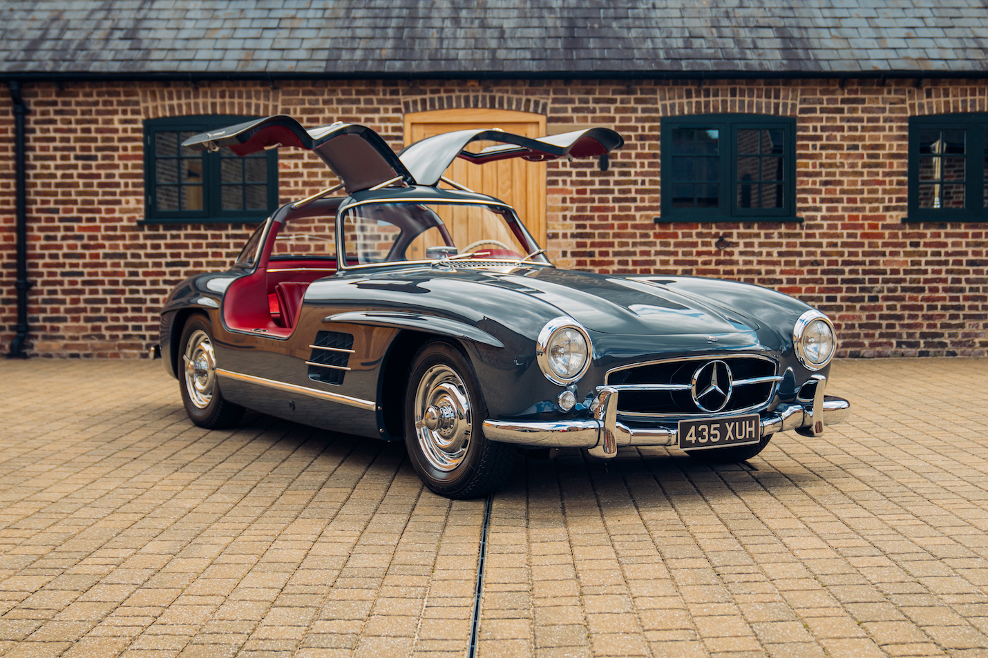 CHARITY AUCTION - MERCEDES-BENZ 300 SL 'GULLWING' DRIVING EXPERIENCE