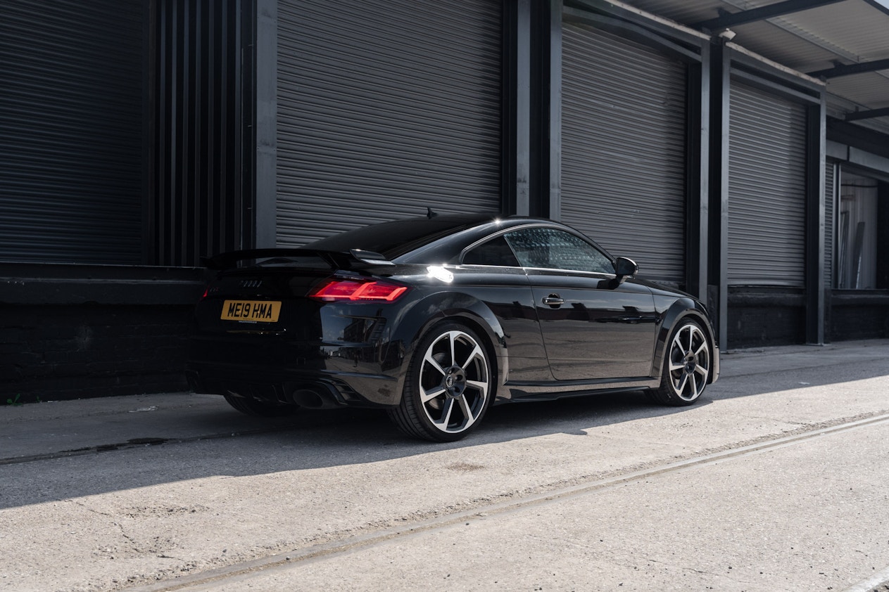 Audi TTRS Review Winter Edition! Audi TTRS Exhaust Sound in the