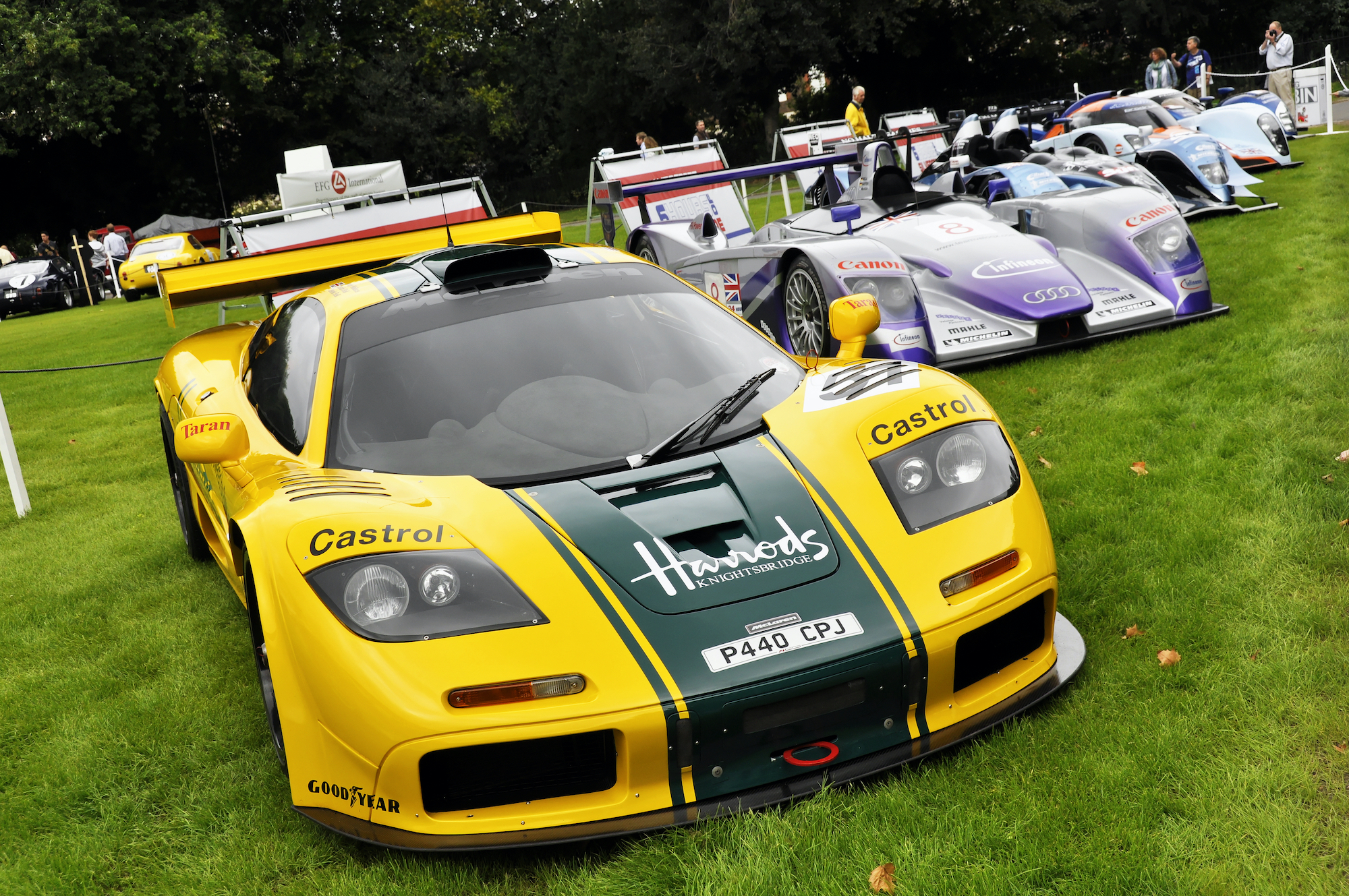 CHARITY AUCTION - HARRODS MCLAREN F1 GTR LAPS OF GOODWOOD