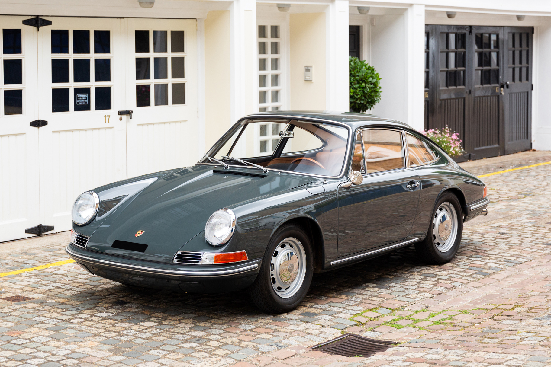 1965 PORSCHE 911 2.0 COUPE