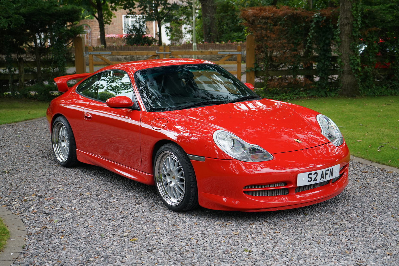 NO RESERVE: 1998 PORSCHE 911 (996) CARRERA