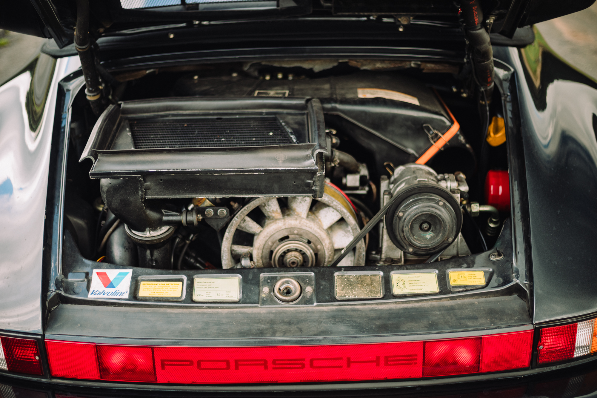 how to open porsche 911 engine compartment how to open porsche 911 engine compartment