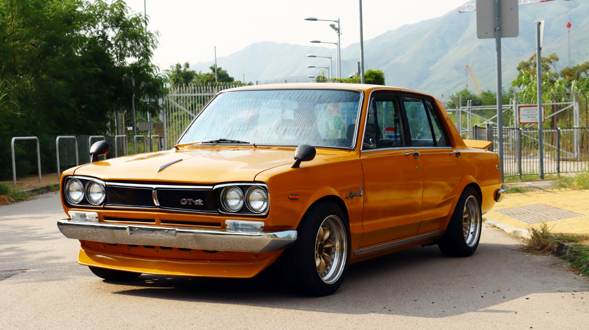 1970 NISSAN SKYLINE (C10) SEDAN