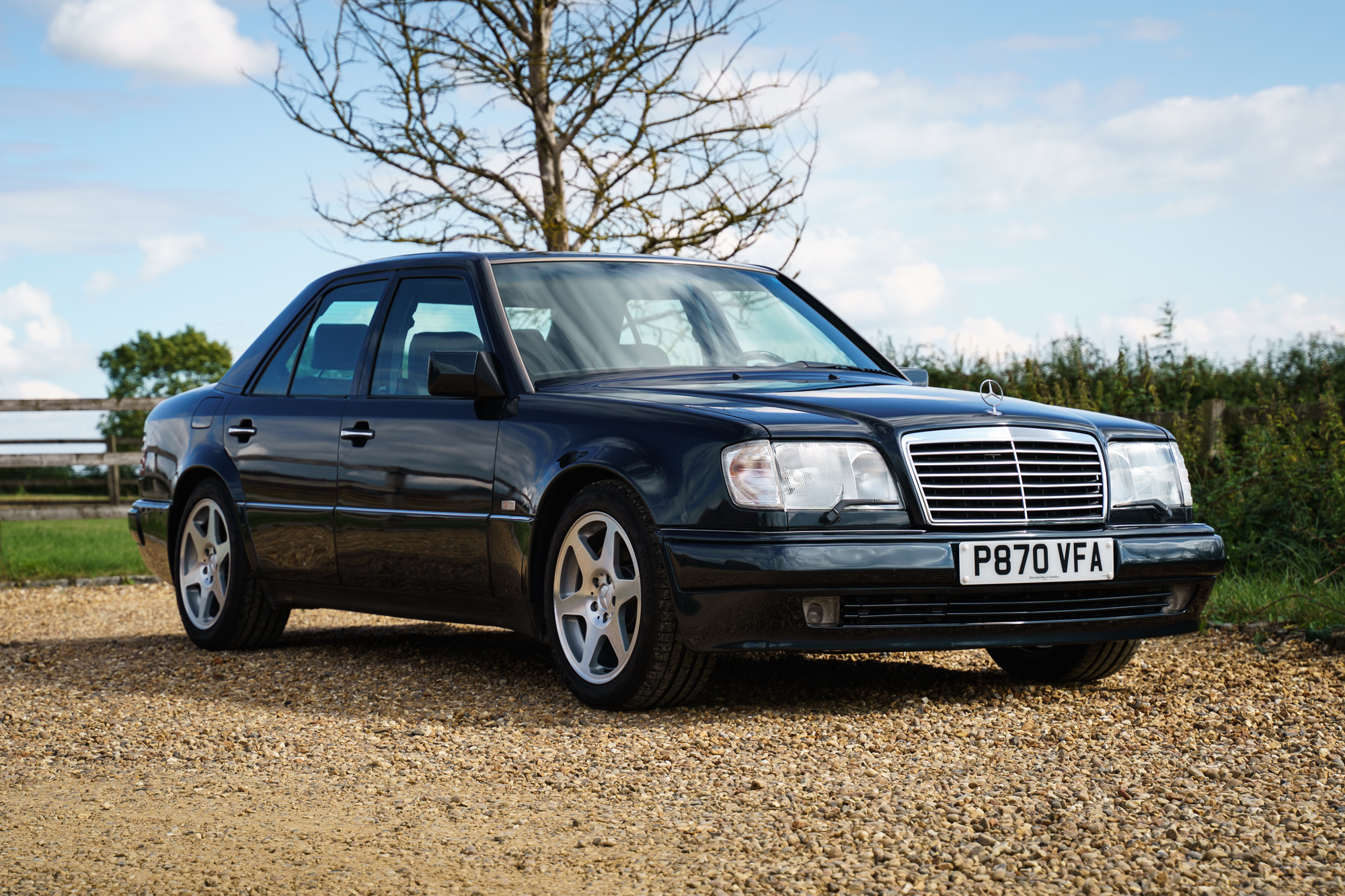 1994 MERCEDES-BENZ (W124) E500 LIMITED