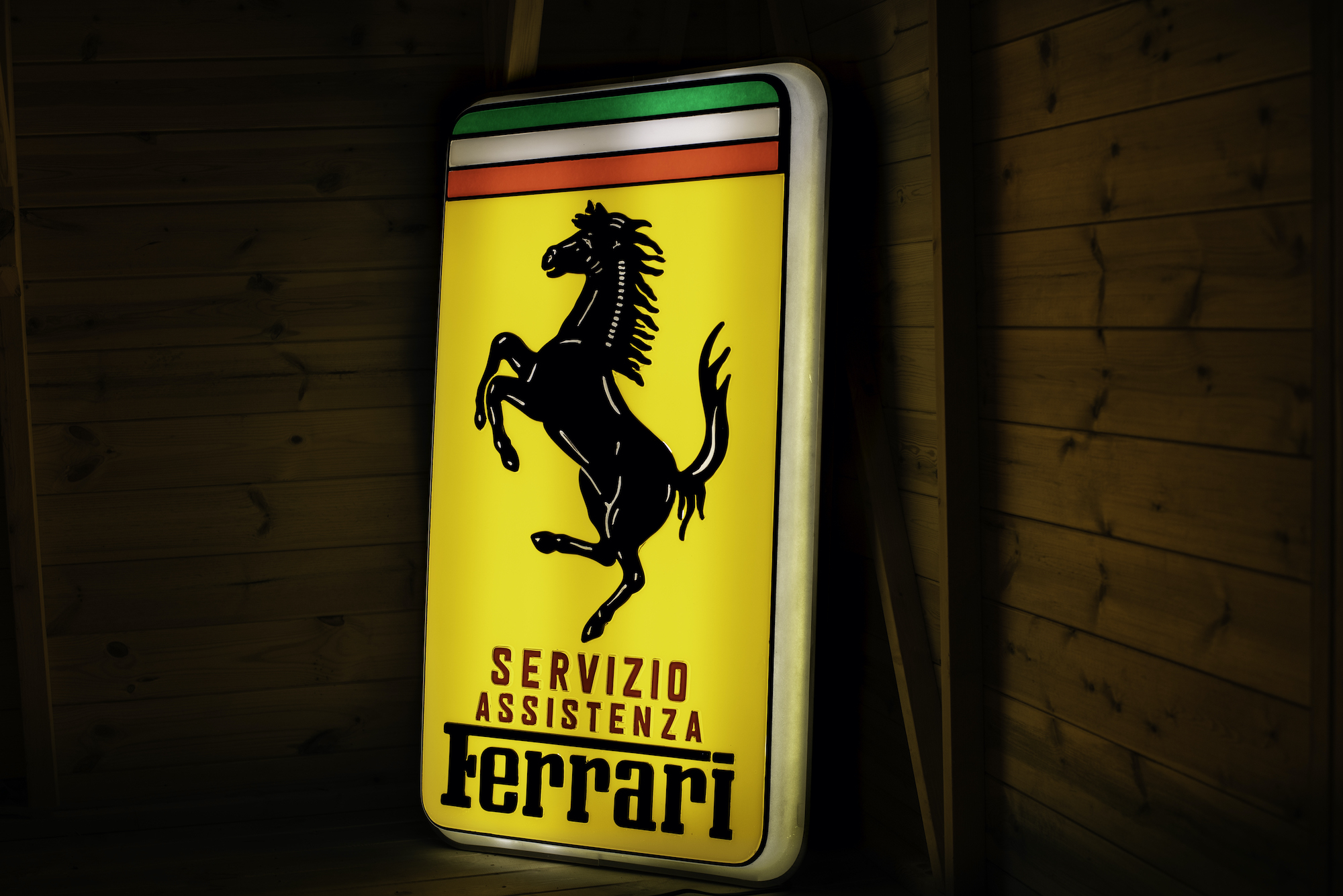 FERRARI SERVIZIO ASSISTENZA ILLUMINATED SIGN