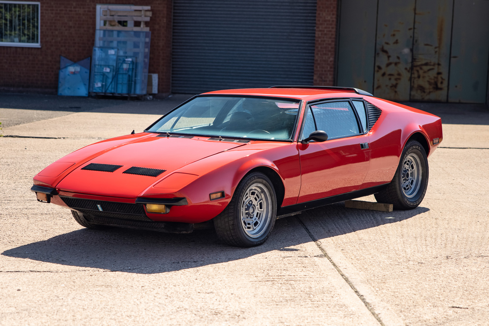 1972 DE TOMASO PANTERA