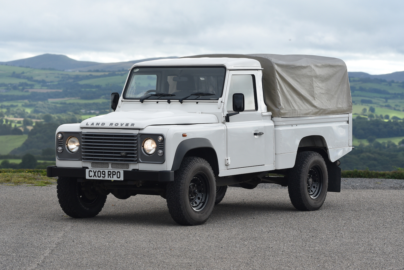 2009 LAND ROVER DEFENDER 110 SINGLE CAB PICKUP