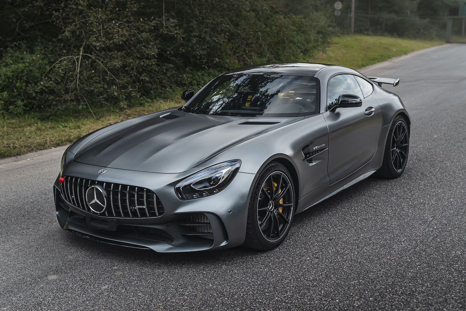 2018 MERCEDES-AMG GT R