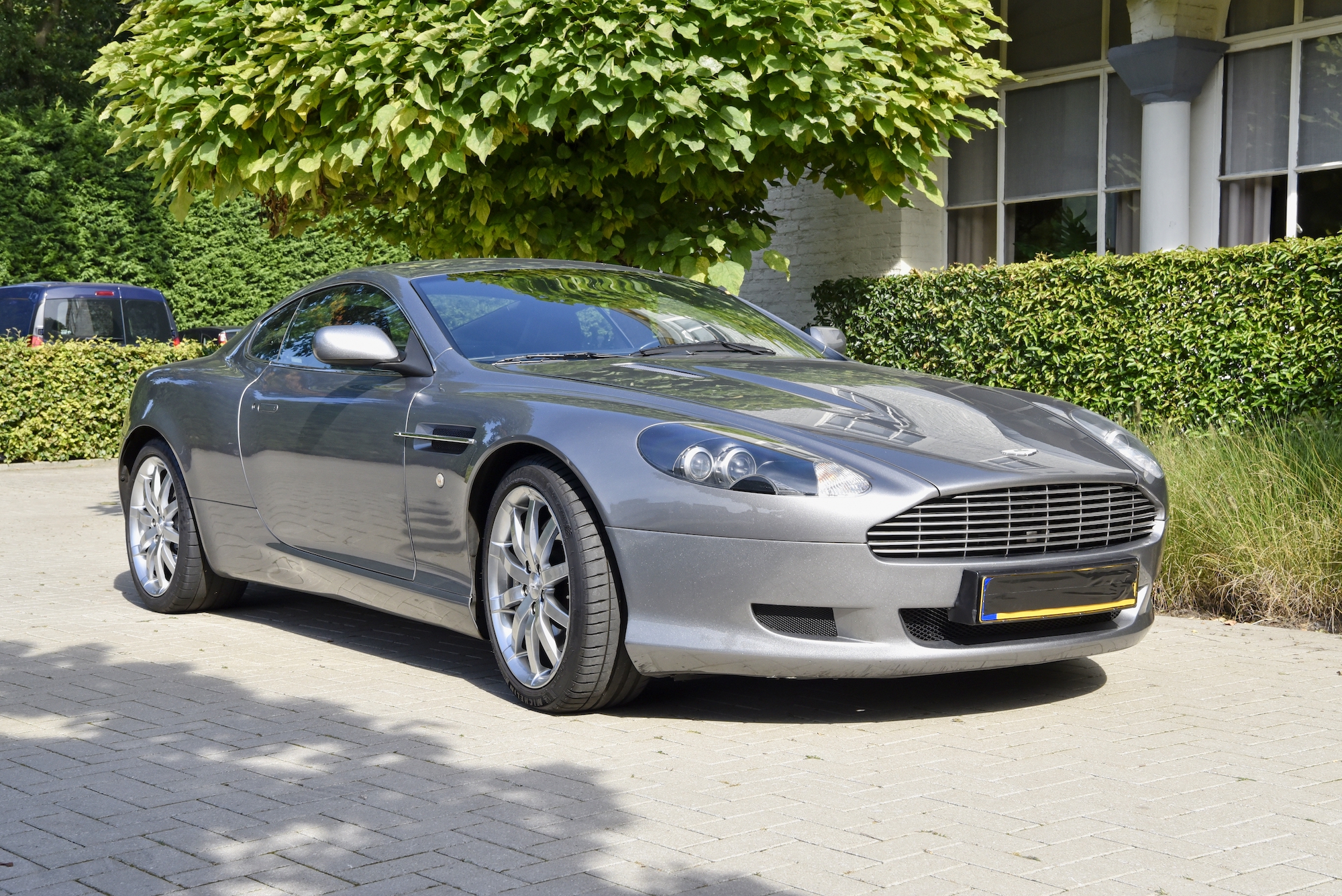 2004 ASTON MARTIN DB9