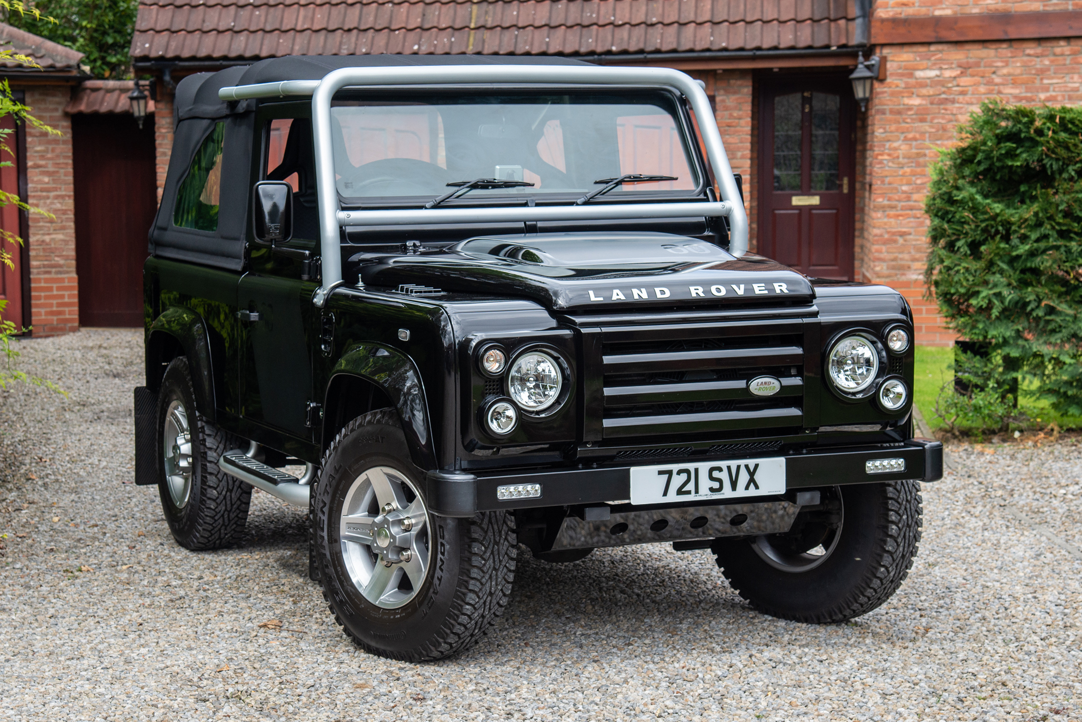 2009 LAND ROVER DEFENDER 90 SVX SOFT TOP