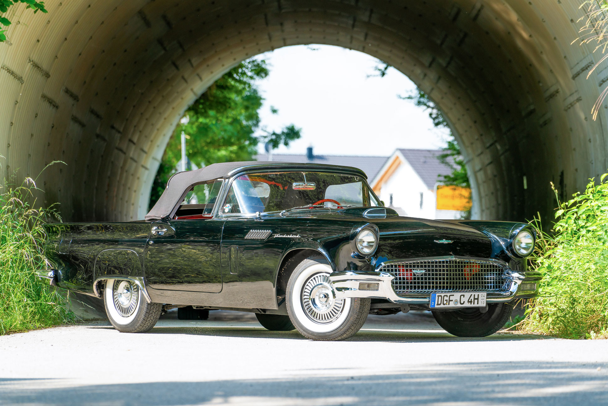 1957 FORD THUNDERBIRD