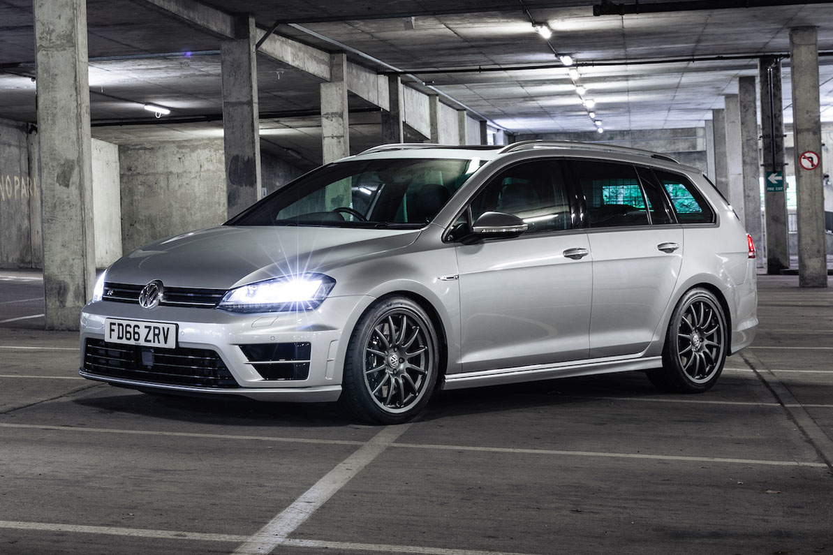 2016 VOLKSWAGEN GOLF R ESTATE