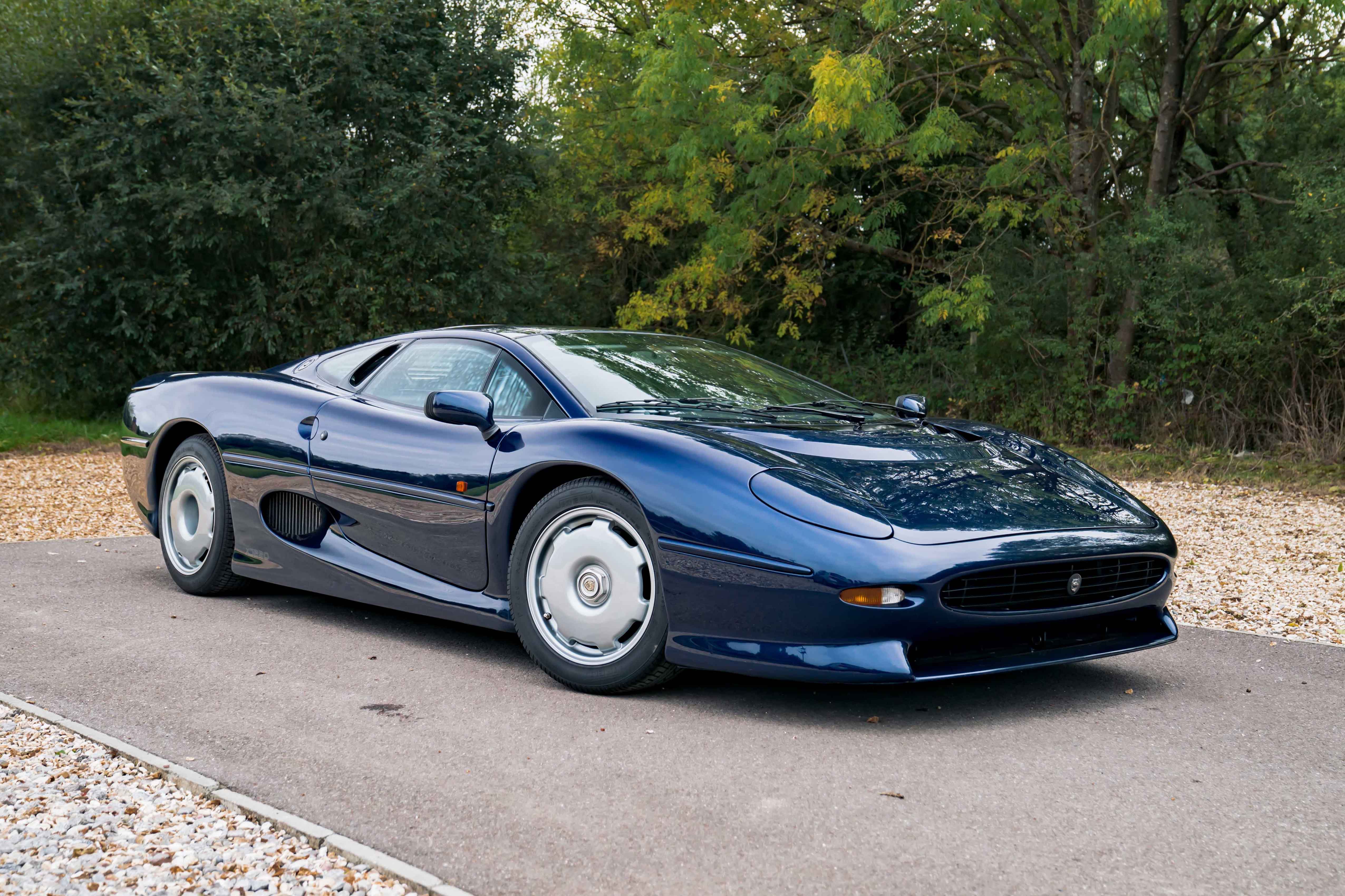 1993 JAGUAR XJ220 - 4,269 KM