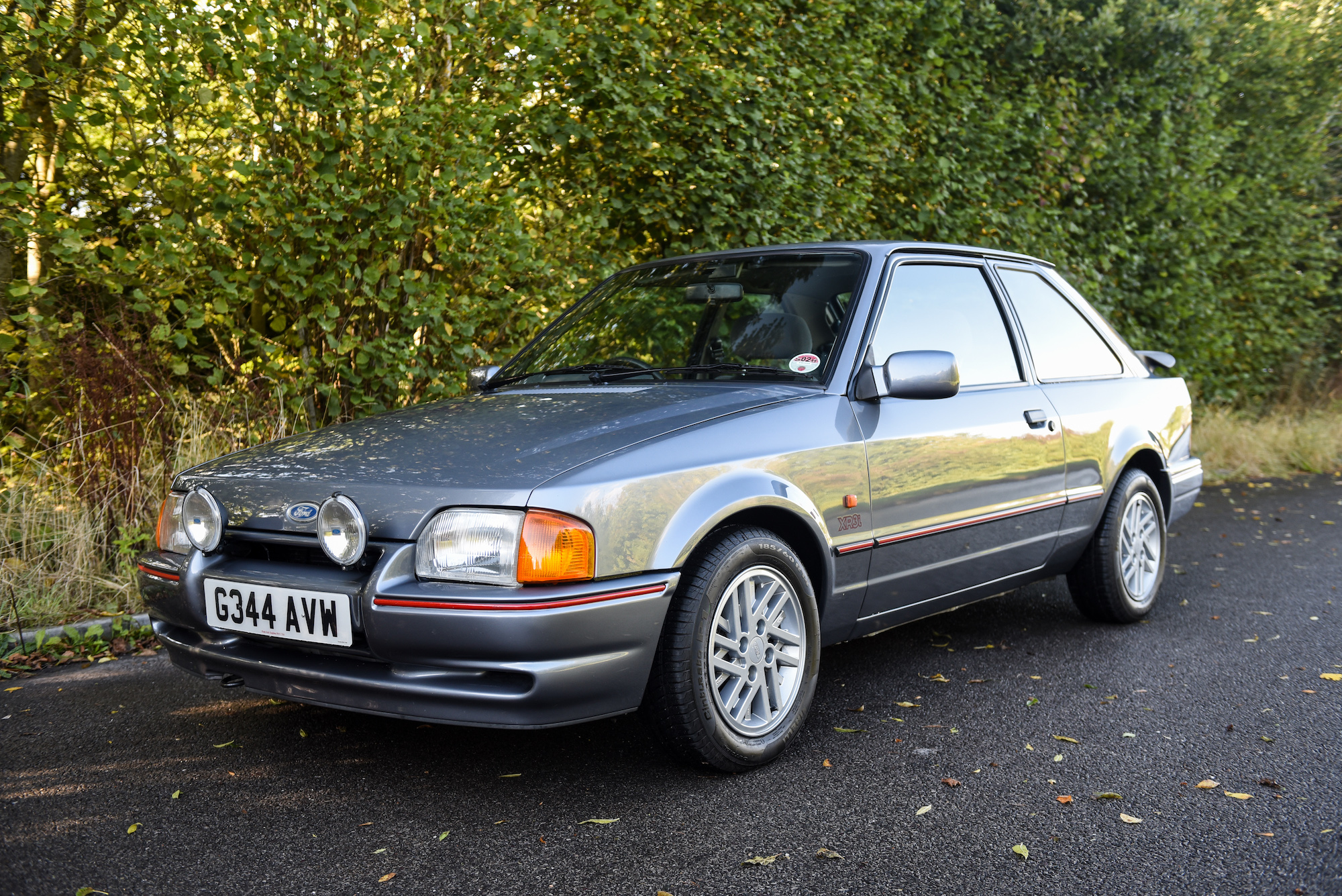 1989 FORD ESCORT XR3I