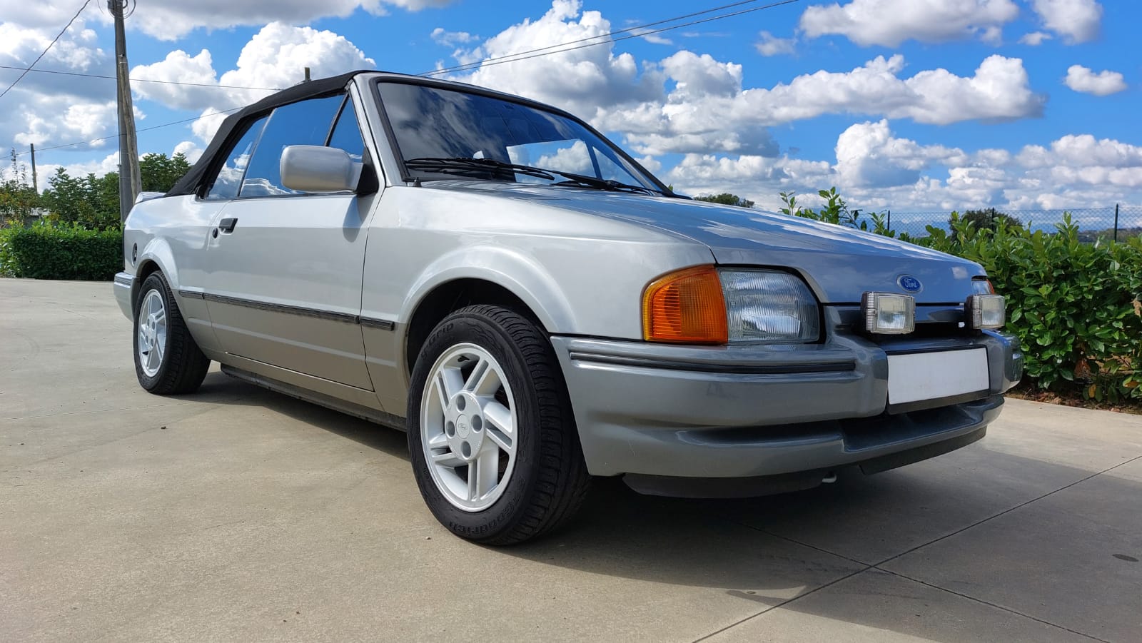 1988 FORD ESCORT XR3 CABRIOLET