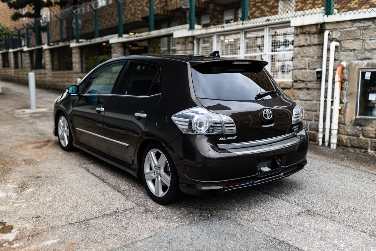 10 Toyota Blade Master G 10 Toyota Blade Master G