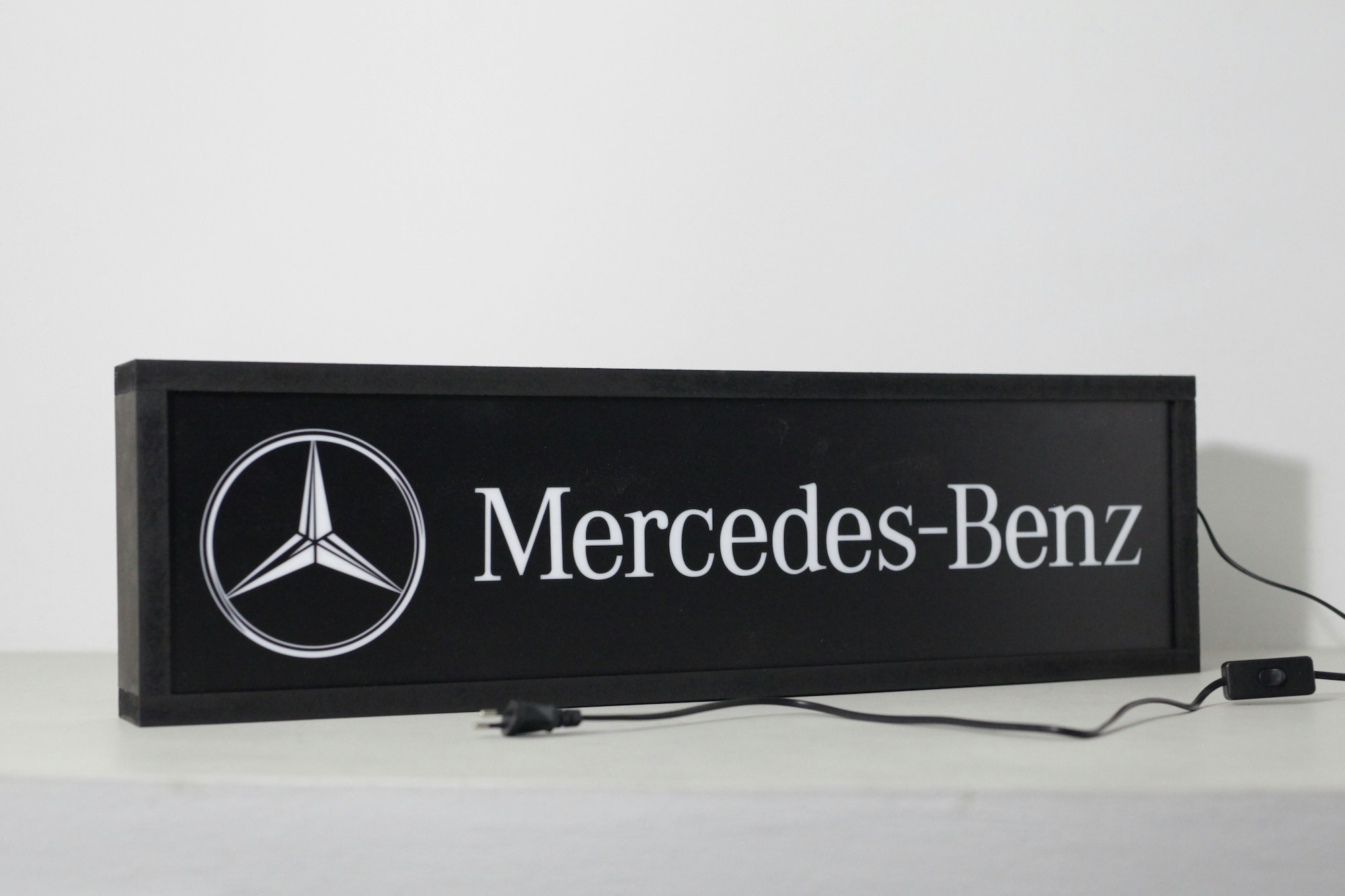 MERCEDES-BENZ ILLUMINATED SIGN for sale by auction in San Miniato, Tuscany,  Italy