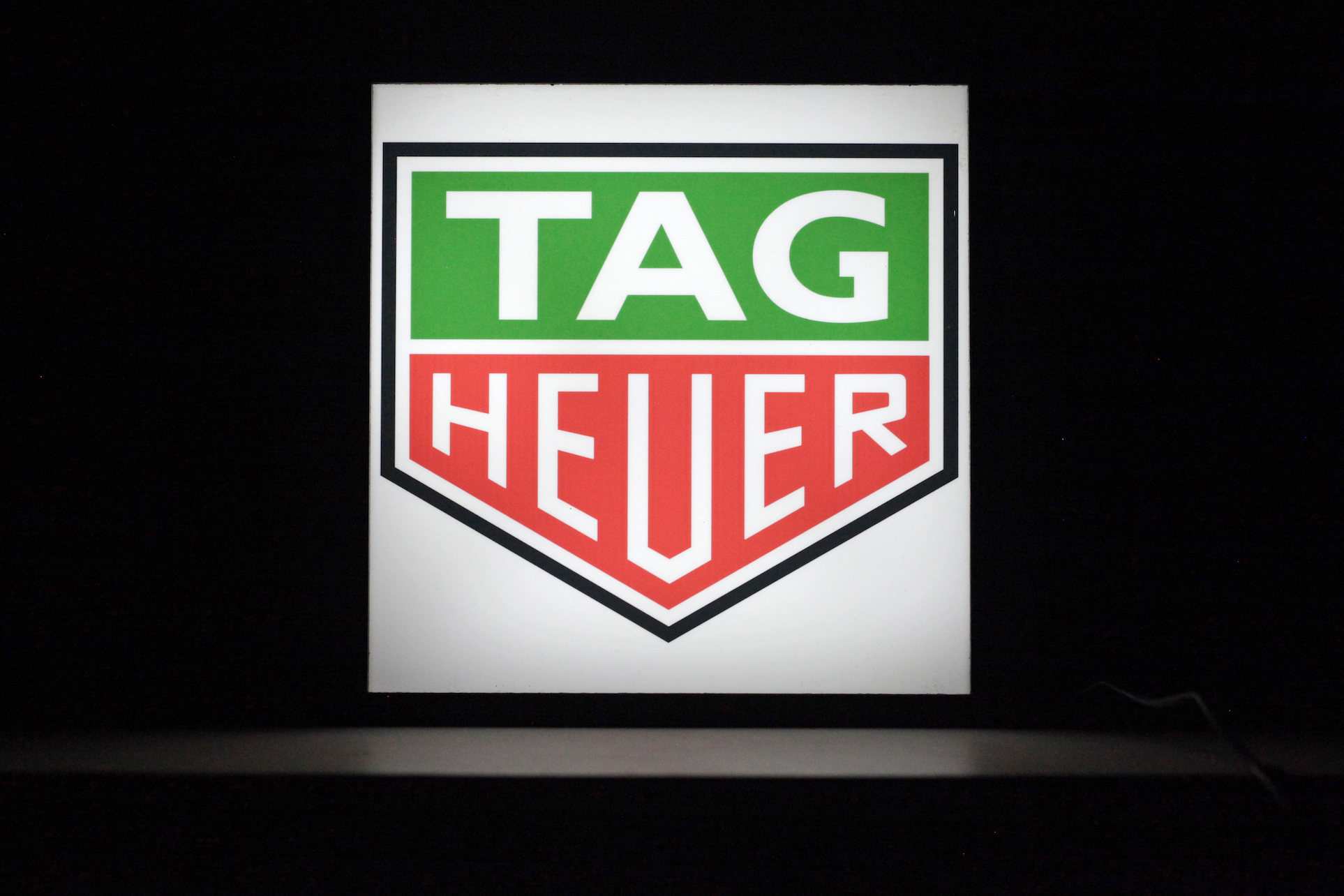 tag heuer logo vector