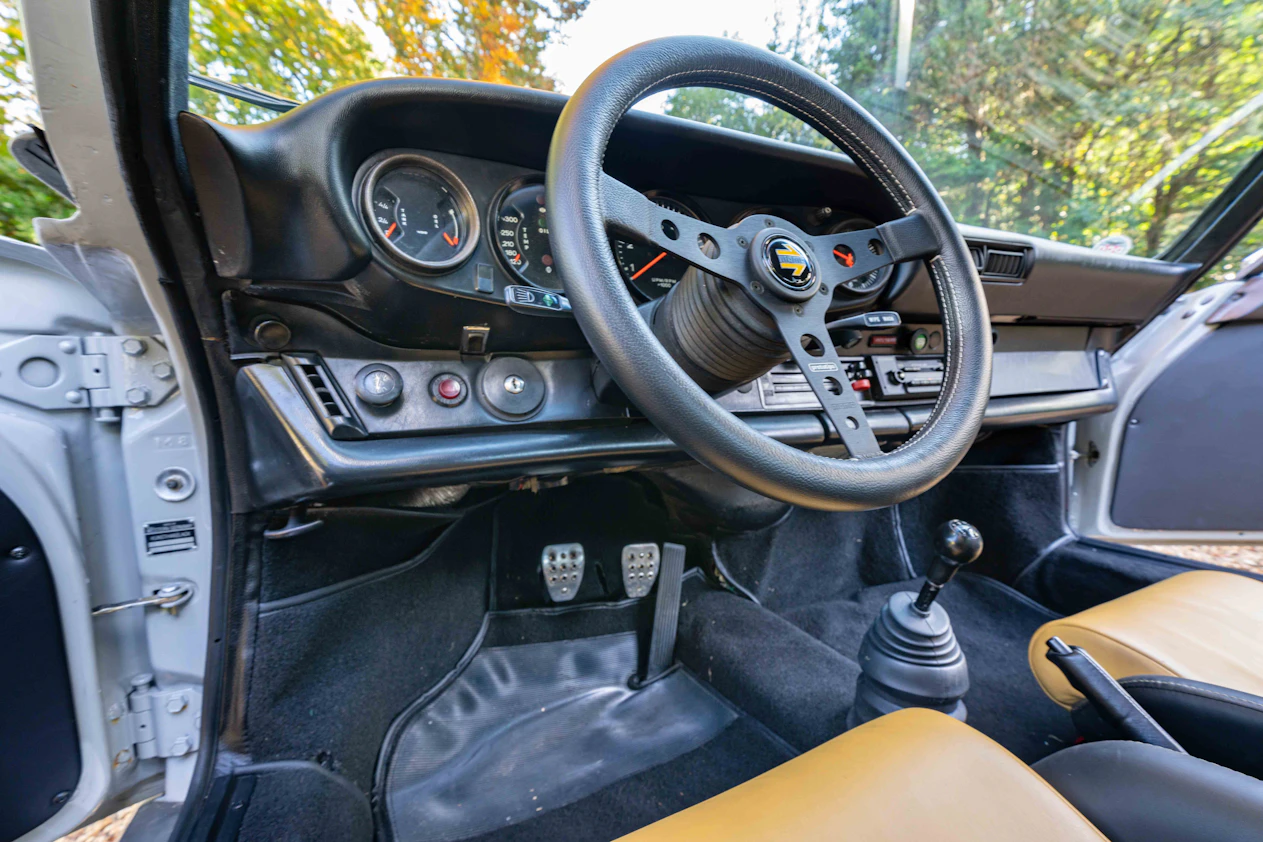 1974 Porsche 911 Interior